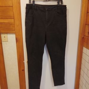 American Eagle Curvy Black High Rise Short Jegging